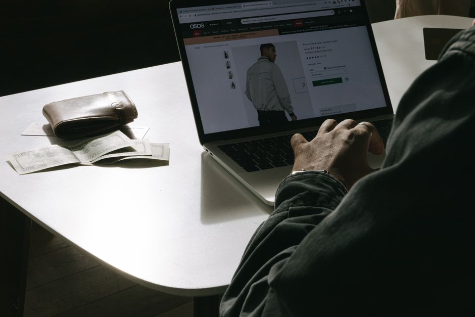 WooCommerce czy PrestaShop - co wybrać do sklepu? - ilustracja poradnika